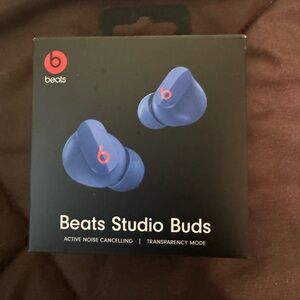 Beats Studio Buds